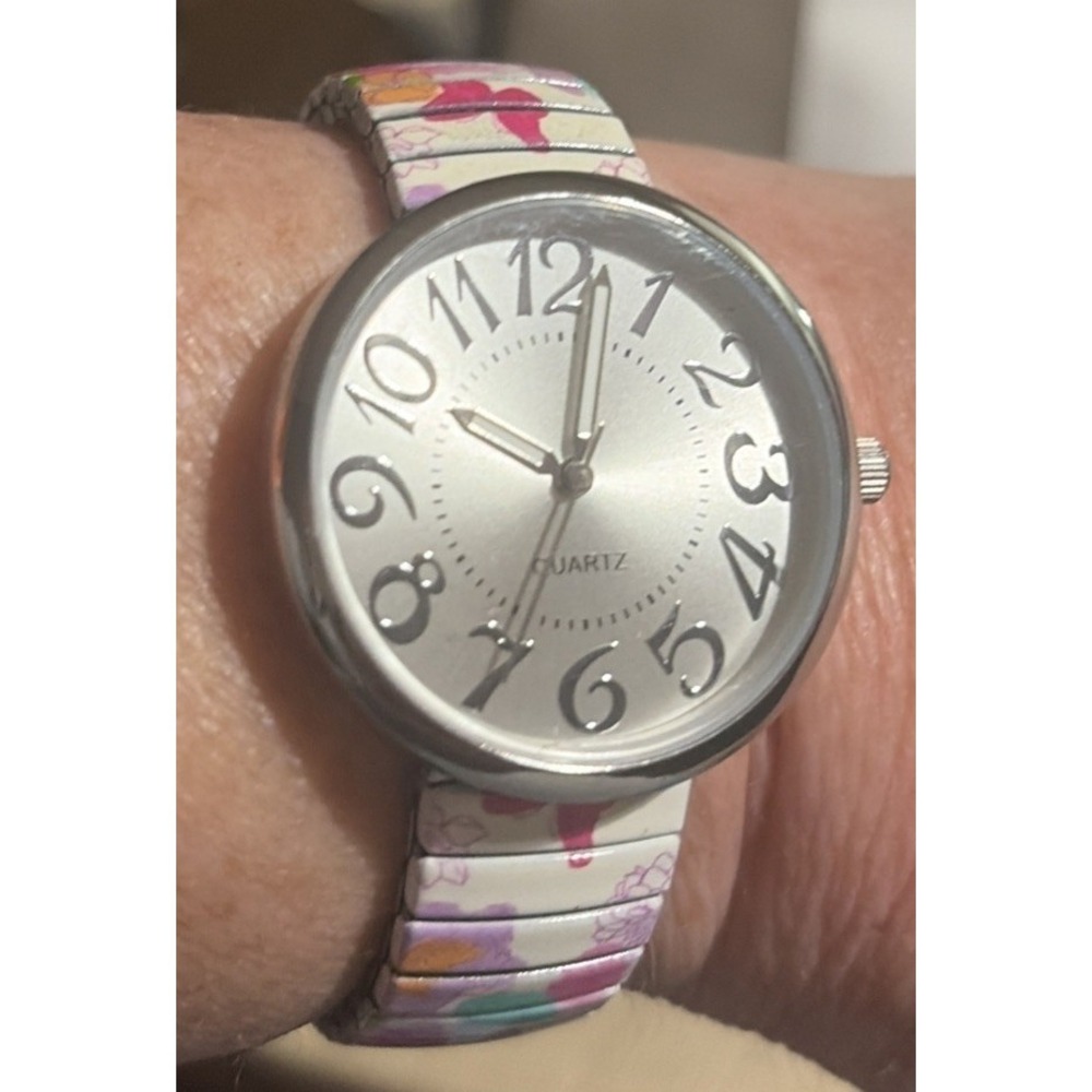 Avon Women's Quartz Wristwatch Multicolor Floral Band Silver-Tone Case Spring - Picture 2 of 4
